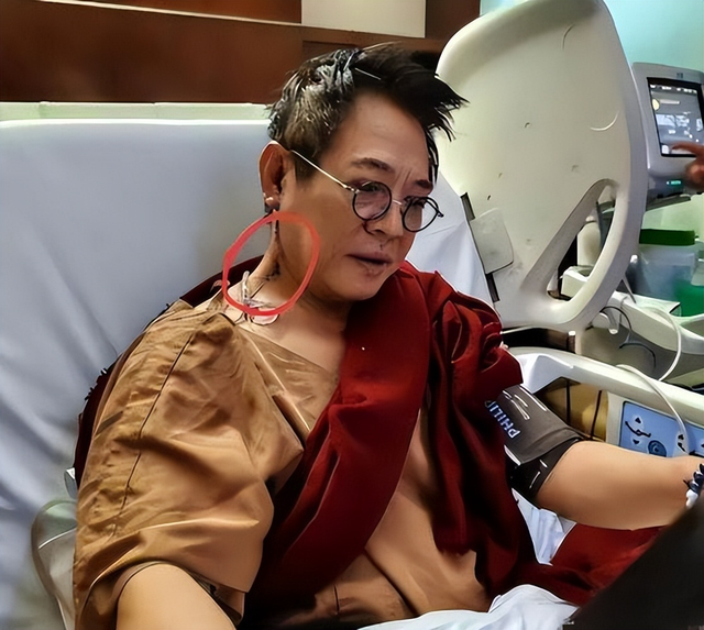 李连杰“返老还童”事件，走向越来越玄乎，难怪向太坐不住了！