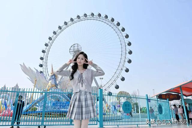 解锁踏青新体验！武汉极地海洋度假区“花漾闺蜜月”人气爆棚