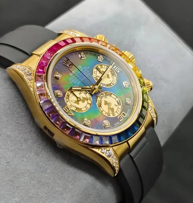 穷玩车、富玩表、贵藏钟是这意思