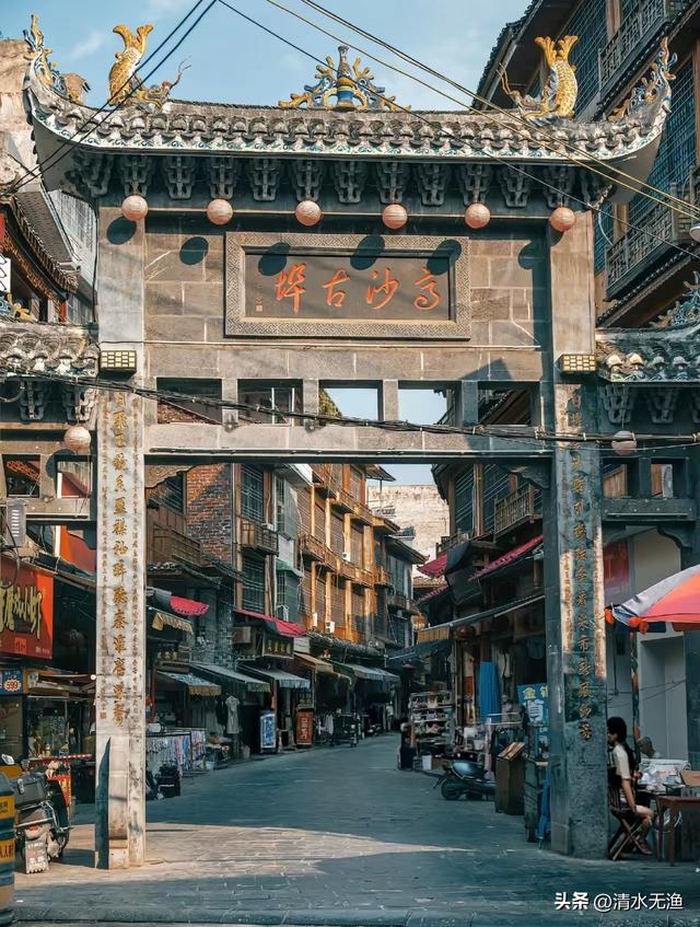 湖南回头率超高的5座古镇，去过的人赞不绝口，看看你去过几座！