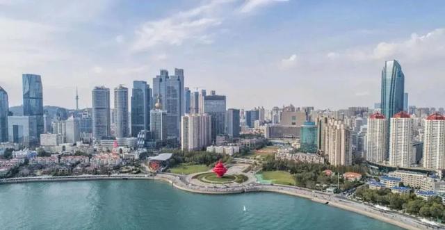 山东省的“第一城”，究竟是济南，还是青岛？谁的实力更胜一筹？