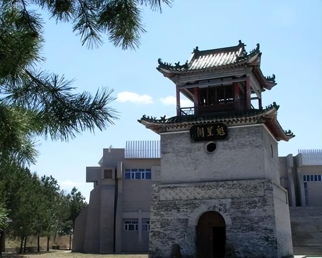 中国最北的城市，距俄罗斯第三大城750米，过去是省会如今又火了