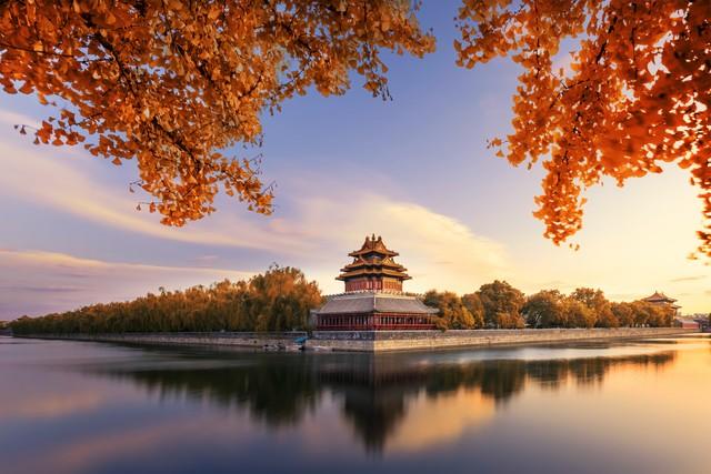 故宫再现龙吐水盛景 600年智慧与暴雨的交响诗
