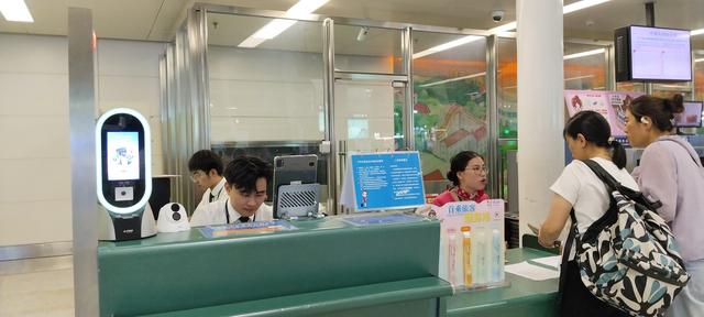 致谢厦门T4 01窗口：暖心服务帮我省下700元改签费