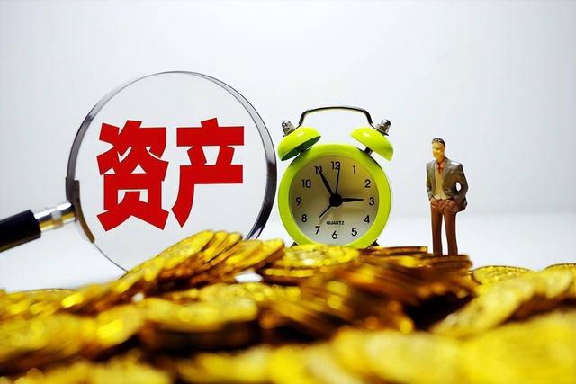 DeepSeek要凉了？高管6年卷走1.18亿，它还能不能继续引领国产AI?