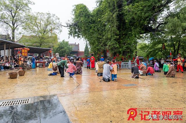 洪洞大槐树国庆热度不减：非遗互动+寻根打卡，雨中“回家”过佳节