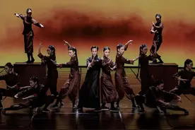 【深圳特区报】同心追梦 逐梦“舞林”舞剧《咏春》主演、“广东好人”常宏基亮相广东省精神文明建设好人盛典图片