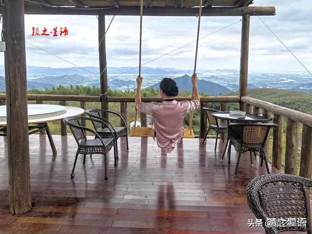 大岗山变迁，红土梯田变身为休闲旅游目的地