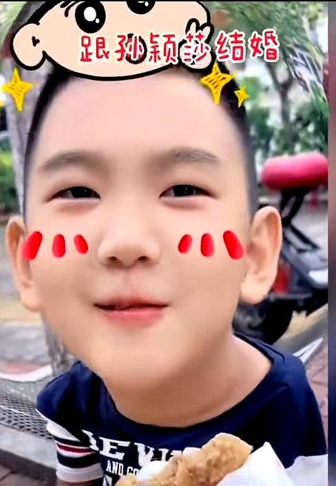 哈哈！想跟莎宝结婚的小男孩出现了，让人笑到肚子疼	，好萌好可爱