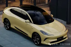 问了DeepSeek，上汽集团旗下智己汽车怎么样？图片