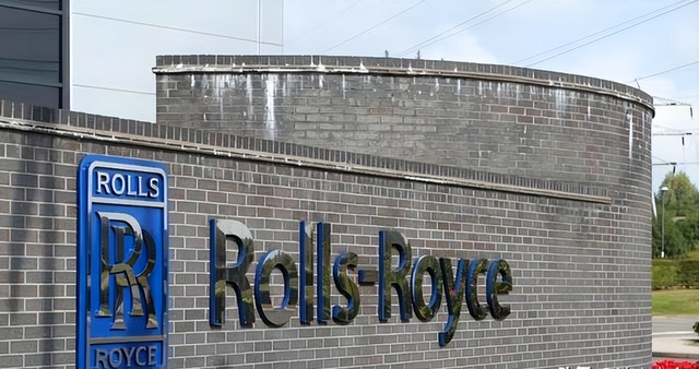 绝不向中国低头！宁愿裁员9000破产，也不接受中国的帮助