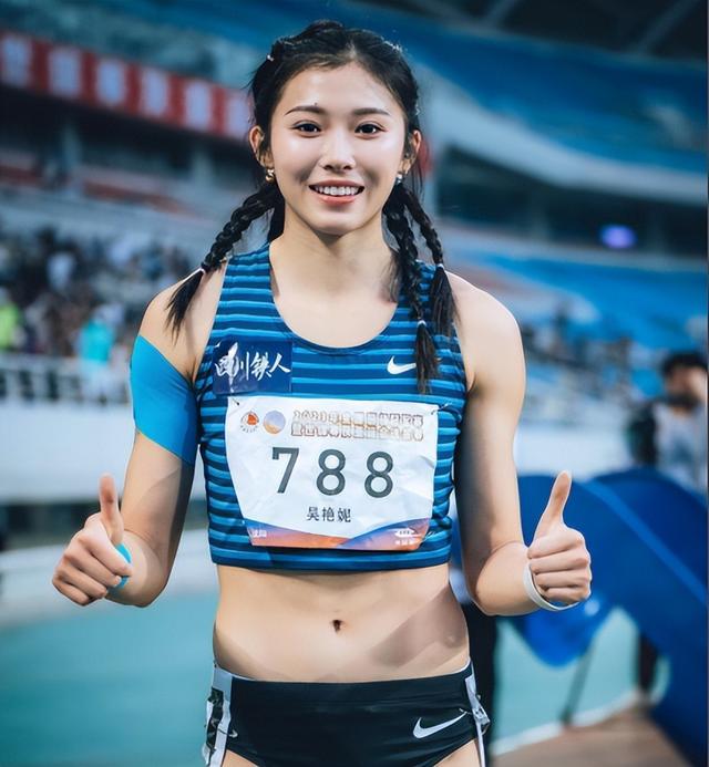 体坛格局要变？吴艳妮创造历史，里子面子都赢了，走上谷爱凌老路