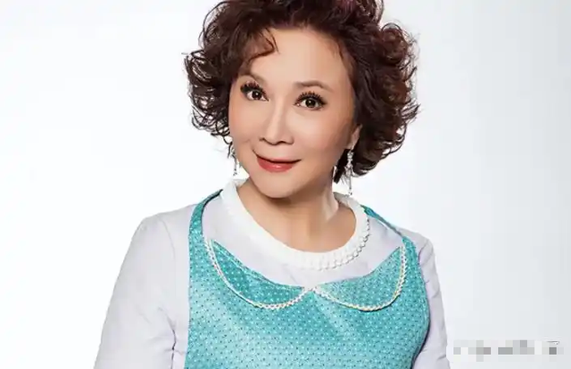 钱再多有什么用，64岁身价千万的蔡明	，还是要为39岁儿子操碎了心