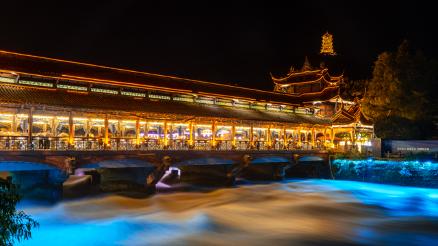 马克龙也要参观的都江堰，到底有多美？