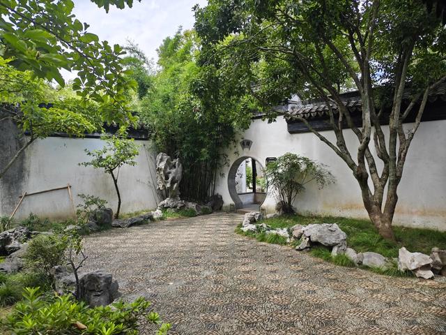 “富土”中的同里
