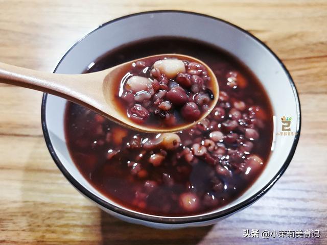 入伏吃饺子，明日出伏吃啥更讲究，提醒：5样不上桌，福气不进门