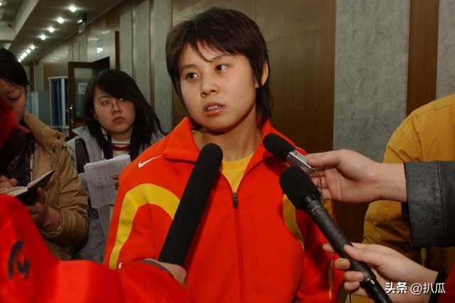 3次被国家队开除，退役11年后再看王濛现状，才明白李琰评价没错