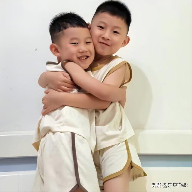 四川俩男童去世后续！哥哥7岁弟弟5岁，开学才7天，妈妈自曝死因