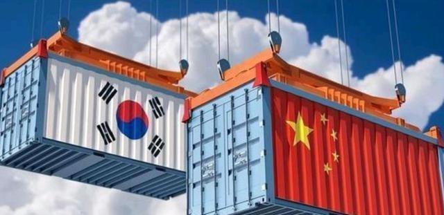 李在明拒绝出席中国阅兵，王毅挂断电话，送了韩国一句话