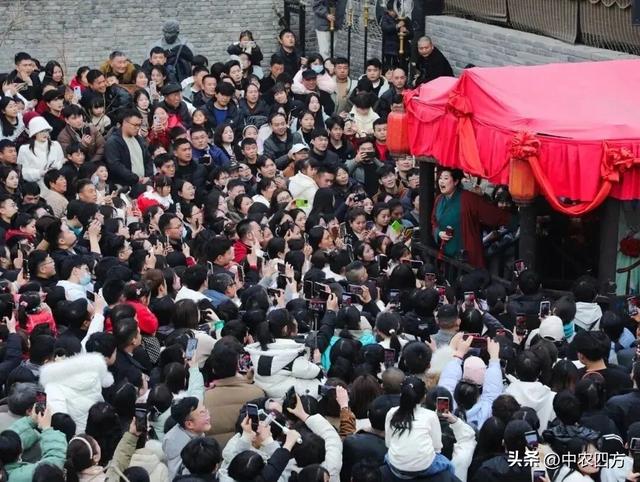 如何用 NPC 演艺 + 微演艺激活休闲农文旅？