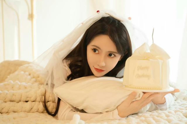 美图福利(17)，林允、杨幂、卢昱晓、宋雨琦、李一桐、孔雪儿
