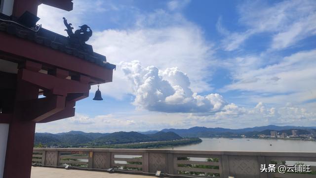 边城郁德封漫记 : 在舌尖与记忆里穿行