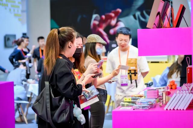 全场最靓!机器人秀、免费甜品、互动体验……持续至本周末→