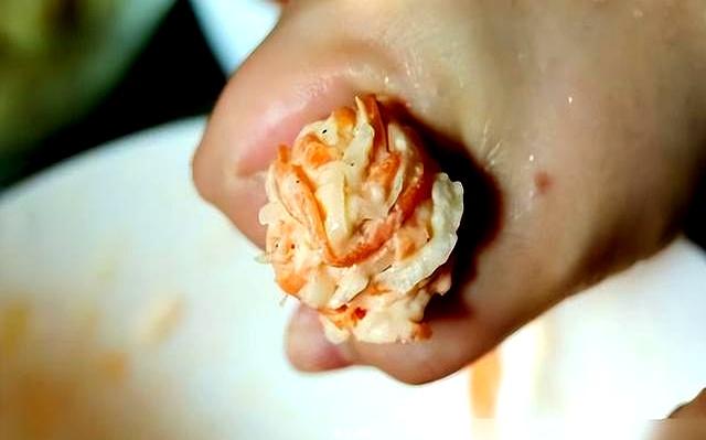 炸素丸子，记住放对“4样”，丸子酥脆不回软，一次炸好不复炸