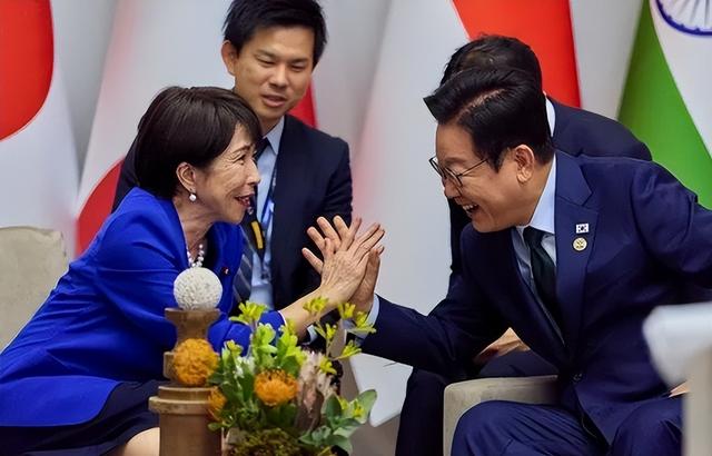 李在明访华刚回国，就通告全球，与高市共进晚餐	，3亿大单白签？