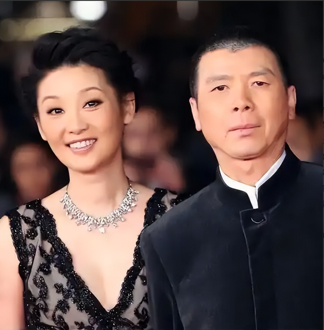 世上没有后悔药？离婚传闻真相大白后的徐帆	，已经走了另一条路