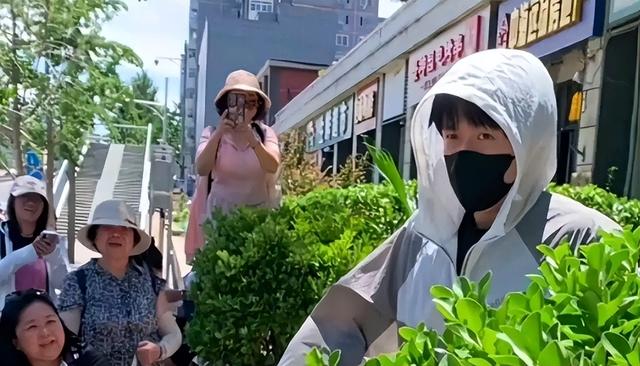 王楚钦吃饭上“热搜”后续，国乒的"第二食堂" 网友道出最大受益人