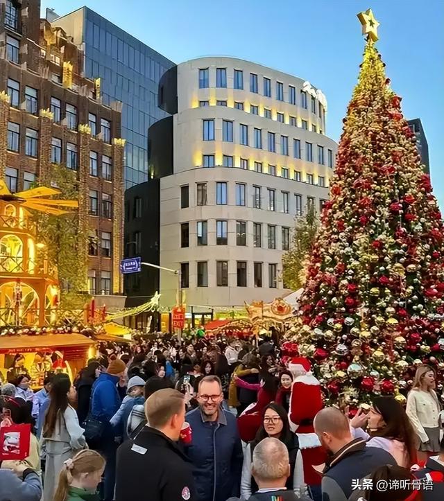 今年圣诞节没人抵制了，为啥还更冷清了？网友：3个原因，很现实