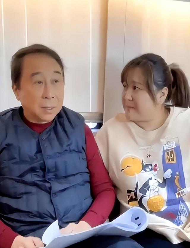 闫学晶没想到，2026年刚开年，好朋友冯巩就给自己上了生动一课