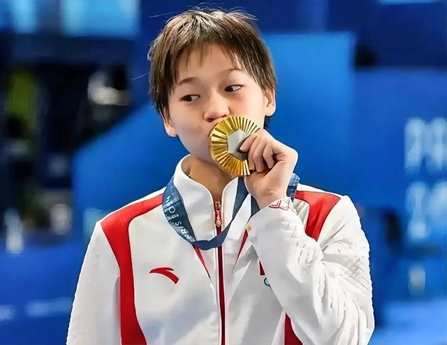 远离身材“审判”！央媒新闻报道，揭开全红婵“发胖”后真实处境