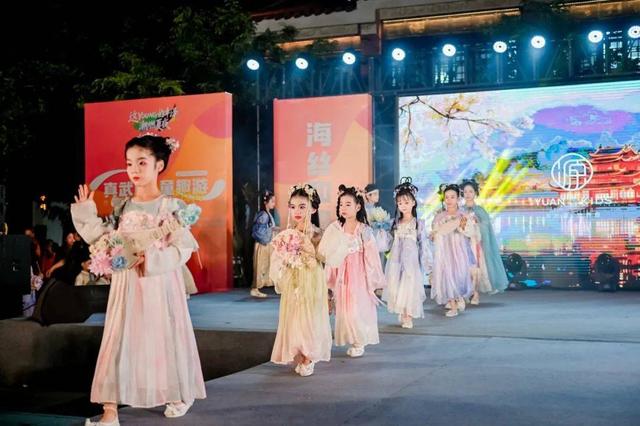 嗨玩购集团旗下品牌厵、W亮相真武庙世遗文化游园会