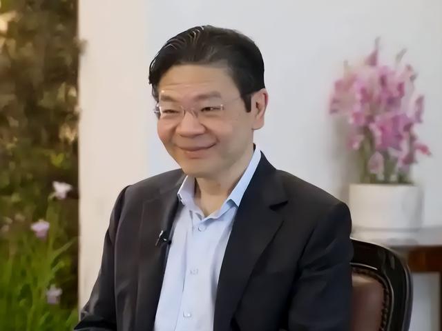 中日交恶，新加坡总理表态惊人，竟呼吁中国先放下心结，原谅日本