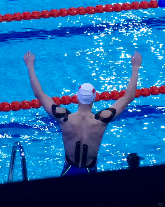 孙杨不再隐瞒！公开回应是否退役，自称很遗憾，印证了潘展乐的话