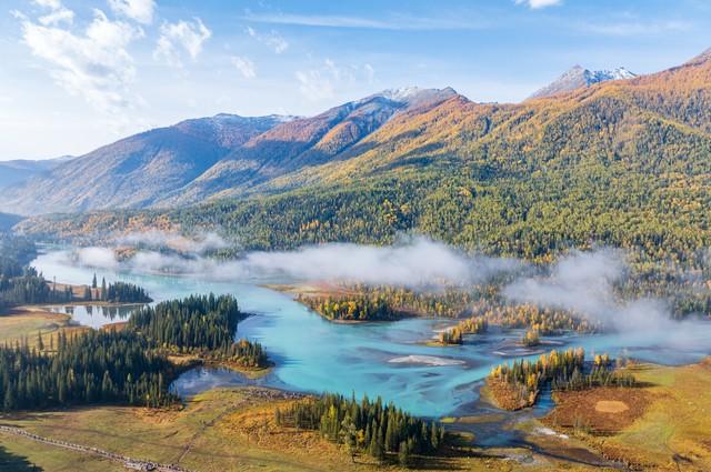 镀了金的新疆秋色，彩色绘就，五处秘境邂逅最诗意的天山南北