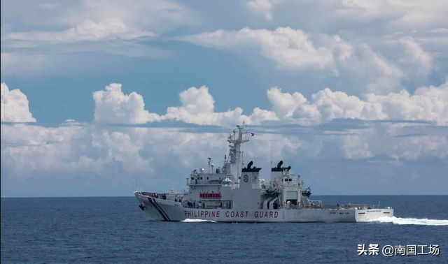中国准备动手拖船？菲军：坐滩登陆舰暂时无危险，菲官兵生命安全