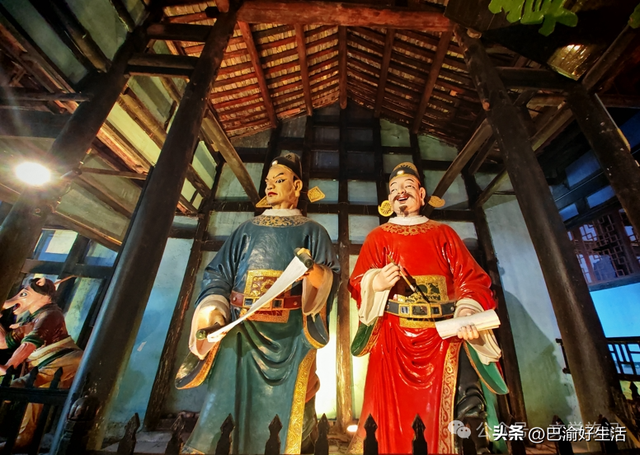 重庆丰都名山鬼城景区，里面到底啥样？