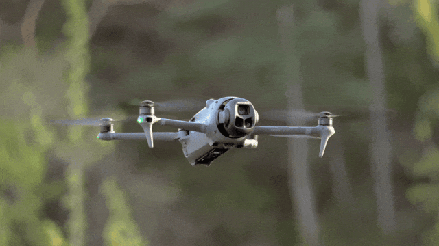 让航拍再次伟大！搭载1亿像素哈苏主摄的DJI Mavic 4 Pro动手玩