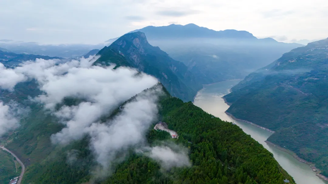 巫山 | 山水与烟火间的青春诗篇