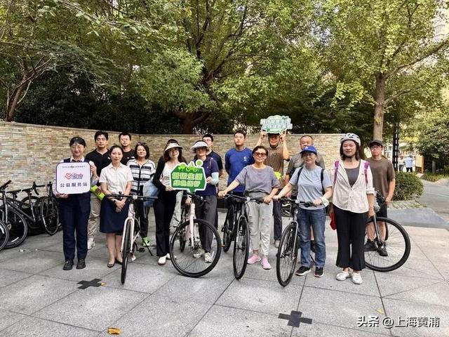 这场红色骑行走“新”更走“心”