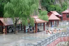 三门峡藏着“秘境小镇”！夏天20℃避暑，男女露天洗浴竟是非遗？图片