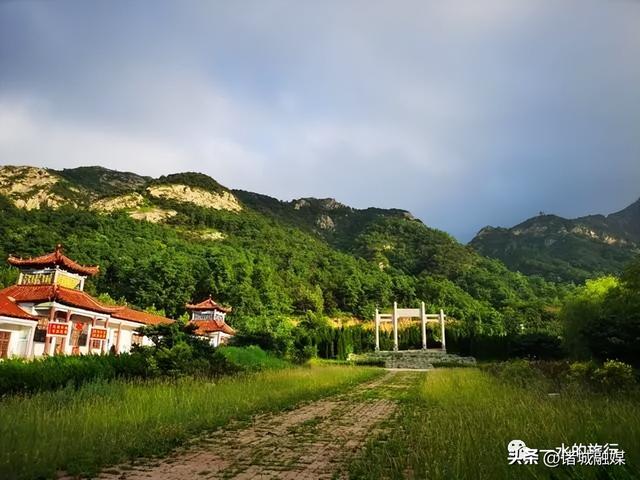 出发，去往串联诸城凤凰山、七泉山、石人山、马耳山的这条天路！