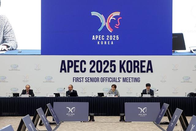 20多国领导人将访华，没收到邀请的特朗普，转身敲定了出访行程