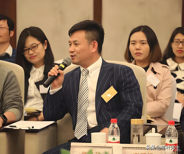 中国机器人供应链抢跑2026：9家巨头豪赌量产，订单悬空下的博弈