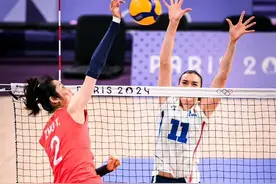 巴黎奥运会最新战报：中国女排3-0法国，两连胜，提前锁定八强！图片