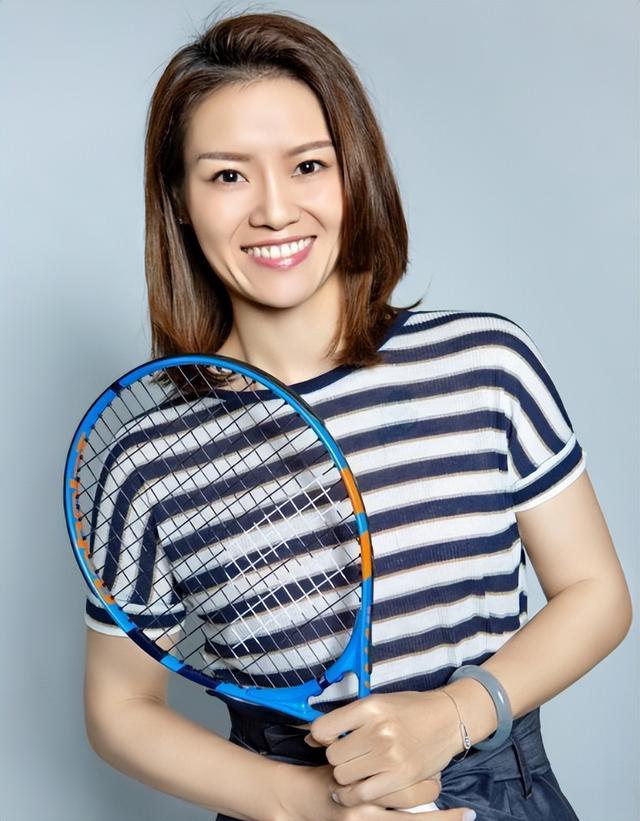郑钦文入院手术后近照曝光，释放三个信号，李娜说的没错