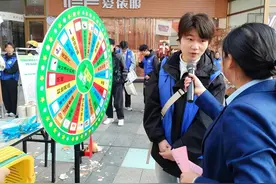 鄠邑区开展“光盘行动源头减量 共同助力垃圾分类”志愿服务宣传活动图片